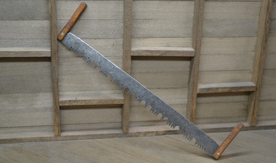 crosscut saw