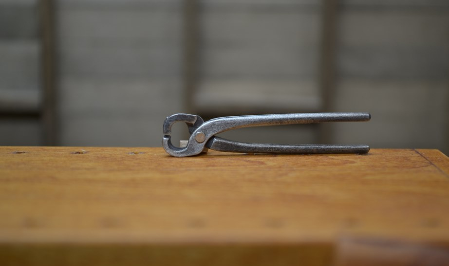 tongs